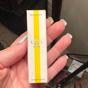 Madame Gabriela Lipstick